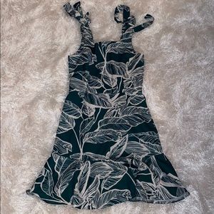 Leaf Cocktail dress 2/20% 3/25-%